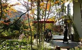 森の中のレストランや、特産品がそろう道の駅へ、初秋のドライブ　大阪府能勢町