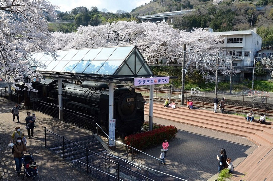 桜まつりや信玄のかくし湯へ 春のお花見ドライブ 神奈川県山北町 トヨタ自動車のクルマ情報サイト Gazoo