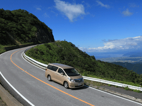 絶景ドライブルート　日本百名山・伊吹山へ向かうパノラマロード　滋賀県米原市