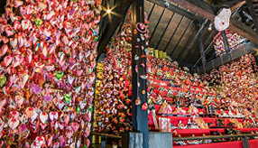 その数1万個以上！色とりどりの雛のつるし飾りでひなまつりを祝う　静岡県東伊豆町