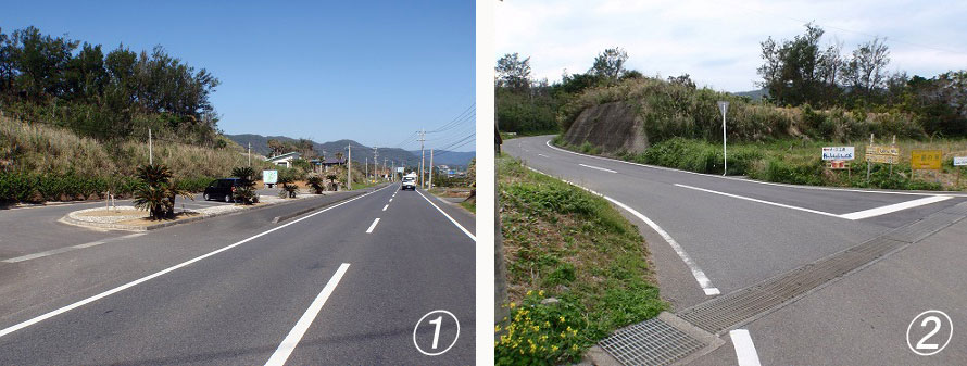 (C)龍郷町1：（写真左）県道82号線沿いにある県営駐車場（写真内左側）に車を停め、徒歩でハートロックへ向かう。 2：（写真右）県道82号線を名瀬方面に100mほど歩き、写真の三叉路で左折。