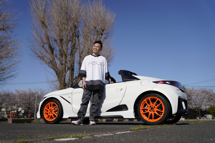 オレンジ色が眩しいホンダ S660に秘められた 夫婦の愛の物語 トヨタ自動車のクルマ情報サイト Gazoo