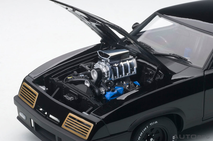 マッドマックス 蘇る ミニカー 1 18スケール フォードxbファルコン ブラック インターセプター トヨタ自動車のクルマ情報サイト Gazoo