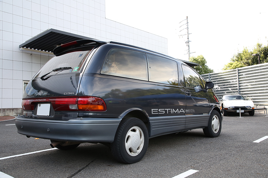 トヨタ エスティマ ツインムーンルーフ（1995年式）