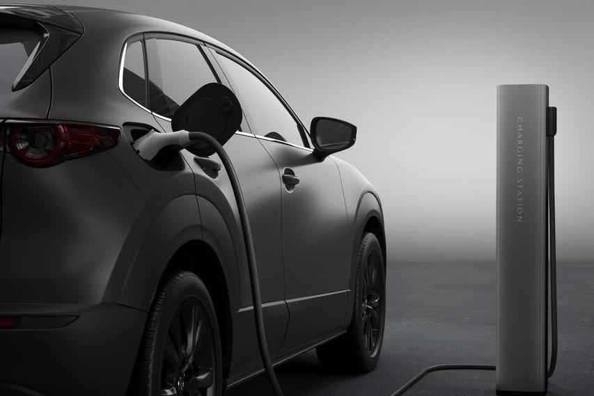 マツダの新型EV、内装のティザーイメージ…東京モーターショー2019で発表へ