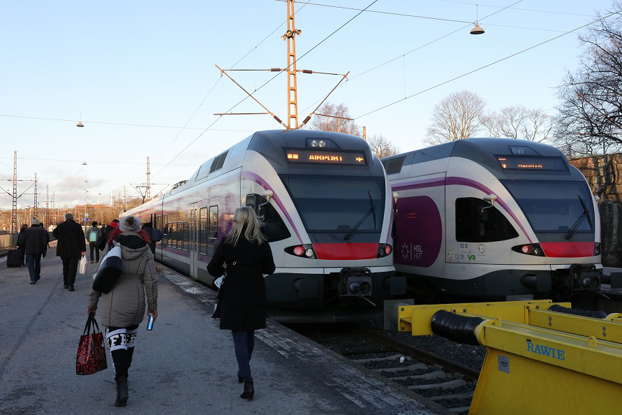 ヘルシンキ中央駅からはヴァンター国際空港や国内の中長距離、隣国への列車などが出発する
