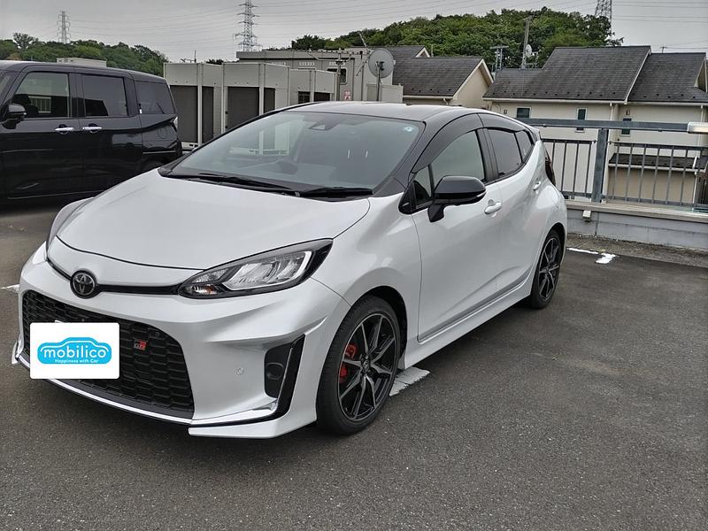 トヨタ アクア GRスポーツ