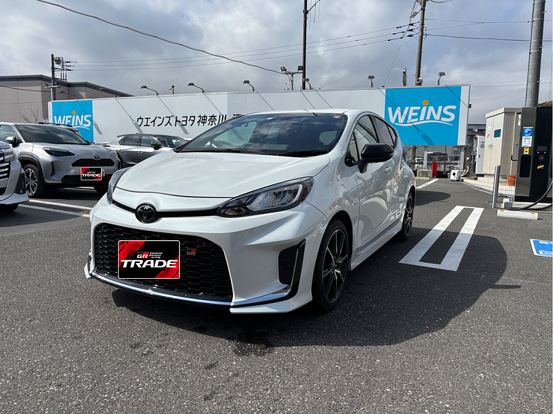 トヨタ アクア GRスポーツ